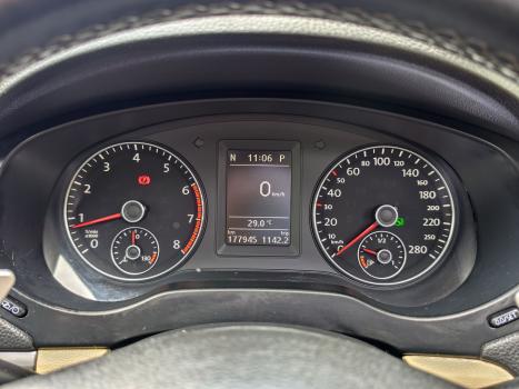 VOLKSWAGEN Jetta 2.0 4P TSI HIGHLINE 211 CV AUTOM�TICO, Foto 17