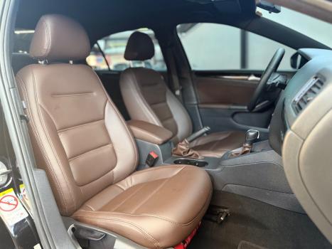 VOLKSWAGEN Jetta 2.0 4P FLEX COMFORTLINE TIPTRONIC AUTOM�TICO, Foto 4