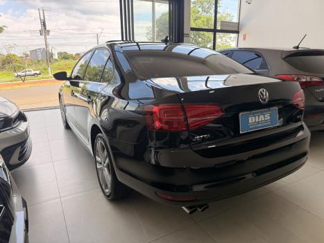 VOLKSWAGEN Jetta 2.0 4P TSI HIGHLINE 211 CV AUTOM�TICO, Foto 5