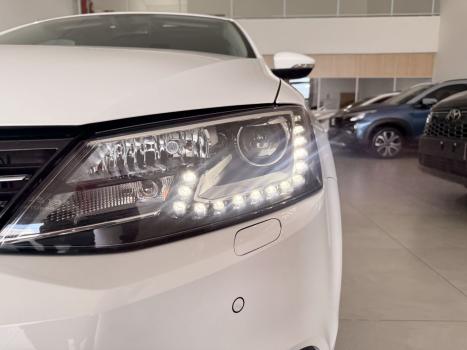 VOLKSWAGEN Jetta 2.0 4P TSI HIGHLINE 211 CV AUTOM�TICO, Foto 7