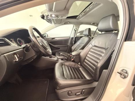 VOLKSWAGEN Jetta 2.0 4P TSI HIGHLINE 211 CV AUTOM�TICO, Foto 4
