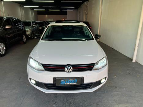 VOLKSWAGEN Jetta 2.0 4P COMFORTLINE TIPTRONIC AUTOM�TICO, Foto 2