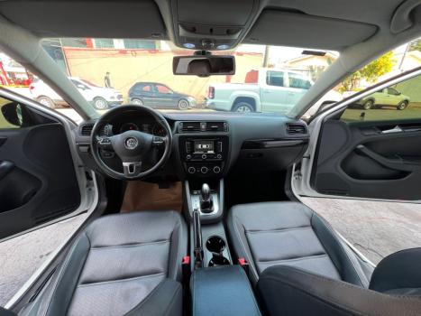 VOLKSWAGEN Jetta 2.0 4P COMFORTLINE TIPTRONIC AUTOM�TICO, Foto 14