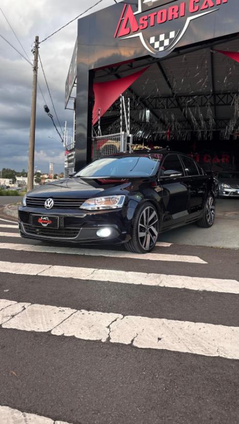 VOLKSWAGEN Jetta 2.0 4P TSI HIGHLINE 200 CV AUTOM�TICO, Foto 4