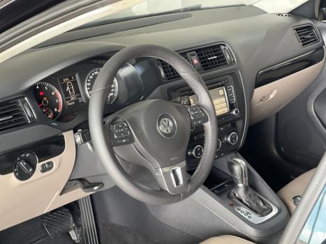 VOLKSWAGEN Jetta 2.0 4P FLEX COMFORTLINE TIPTRONIC AUTOM�TICO, Foto 6