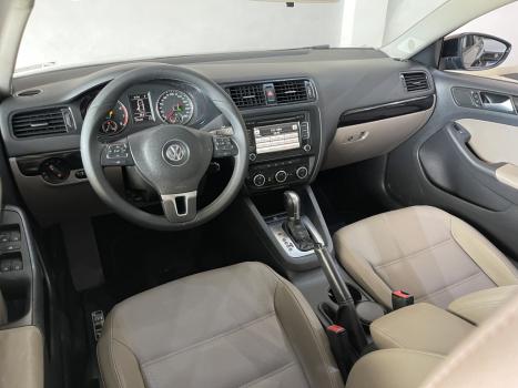 VOLKSWAGEN Jetta 2.0 4P FLEX COMFORTLINE TIPTRONIC AUTOM�TICO, Foto 8