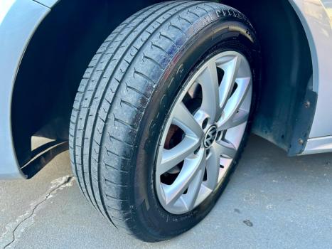 VOLKSWAGEN Jetta 2.0 4P COMFORTLINE TIPTRONIC AUTOM�TICO, Foto 2