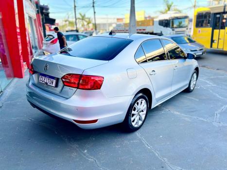 VOLKSWAGEN Jetta 2.0 4P COMFORTLINE TIPTRONIC AUTOM�TICO, Foto 3