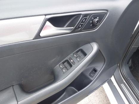 VOLKSWAGEN Jetta 2.0 4P TRENDLINE FLEX AUTOM�TICO, Foto 5