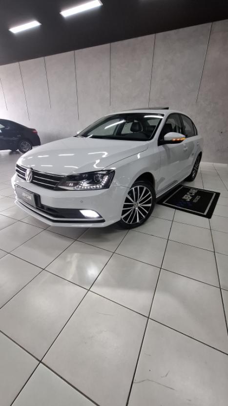 VOLKSWAGEN Jetta 2.0 4P FLEX COMFORTLINE TIPTRONIC AUTOM�TICO, Foto 1