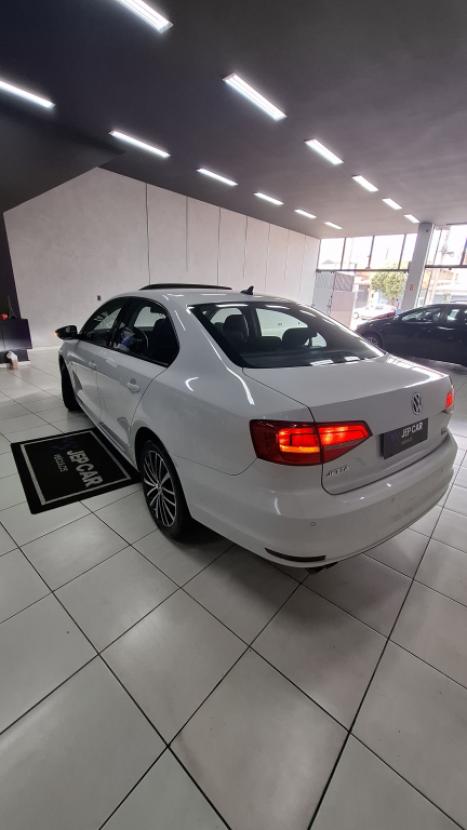 VOLKSWAGEN Jetta 2.0 4P FLEX COMFORTLINE TIPTRONIC AUTOM�TICO, Foto 6