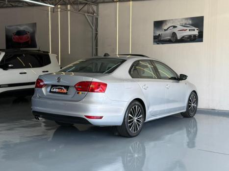 VOLKSWAGEN Jetta 2.0 4P FLEX COMFORTLINE TIPTRONIC AUTOM�TICO, Foto 5