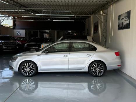 VOLKSWAGEN Jetta 2.0 4P FLEX COMFORTLINE TIPTRONIC AUTOM�TICO, Foto 8