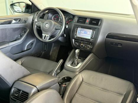 VOLKSWAGEN Jetta 2.0 4P FLEX COMFORTLINE TIPTRONIC AUTOM�TICO, Foto 9