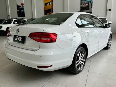 VOLKSWAGEN Jetta 2.0 4P COMFORTLINE TIPTRONIC AUTOM�TICO, Foto 5