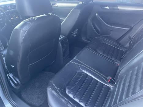 VOLKSWAGEN Jetta 2.0 4P TSI HIGHLINE 211 CV AUTOM�TICO, Foto 14