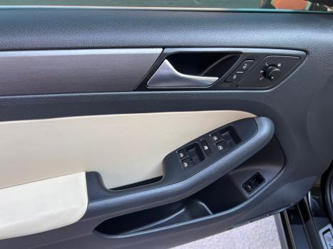 VOLKSWAGEN Jetta 2.0 4P TSI HIGHLINE 200 CV AUTOM�TICO, Foto 13