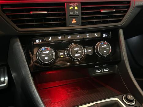 VOLKSWAGEN Jetta 2.0 4P 350 TSI GLI AUTOM�TICO DSG, Foto 17