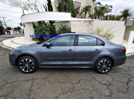 VOLKSWAGEN Jetta 2.0 4P COMFORTLINE TIPTRONIC AUTOM�TICO, Foto 2