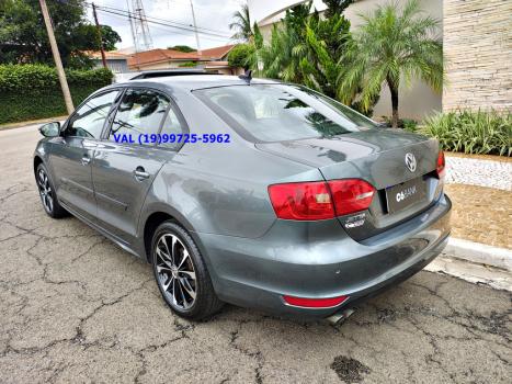 VOLKSWAGEN Jetta 2.0 4P COMFORTLINE TIPTRONIC AUTOM�TICO, Foto 4