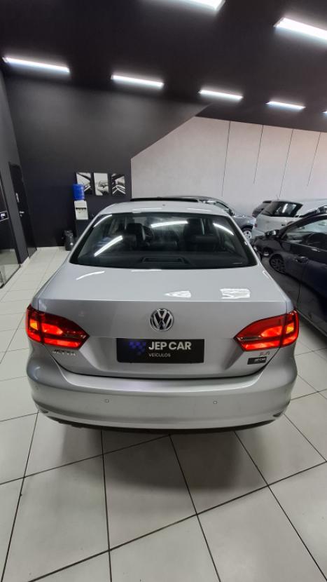 VOLKSWAGEN Jetta 2.0 4P FLEX COMFORTLINE TIPTRONIC AUTOM�TICO, Foto 5
