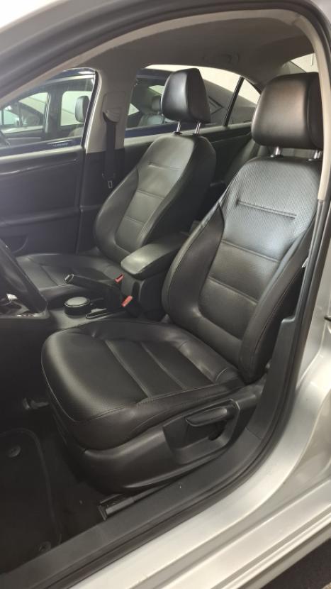 VOLKSWAGEN Jetta 2.0 4P FLEX COMFORTLINE TIPTRONIC AUTOM�TICO, Foto 9