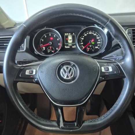VOLKSWAGEN Jetta 2.0 4P TSI HIGHLINE 211 CV AUTOM�TICO, Foto 7