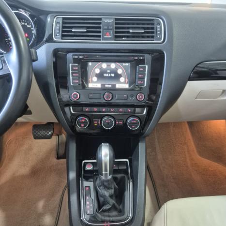 VOLKSWAGEN Jetta 2.0 4P TSI HIGHLINE 211 CV AUTOM�TICO, Foto 12