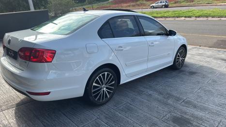 VOLKSWAGEN Jetta 2.0 4P TSI HIGHLINE 211 CV AUTOM�TICO, Foto 2