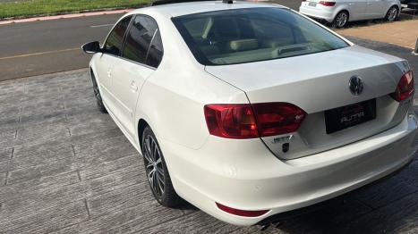 VOLKSWAGEN Jetta 2.0 4P TSI HIGHLINE 211 CV AUTOM�TICO, Foto 4