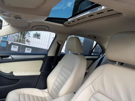 VOLKSWAGEN Jetta 2.0 4P TSI HIGHLINE 211 CV AUTOM�TICO, Foto 8