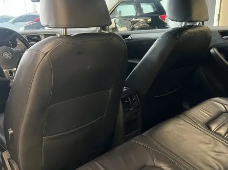 VOLKSWAGEN Jetta 2.0 4P TSI HIGHLINE 211 CV AUTOM�TICO, Foto 8