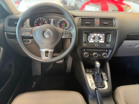 VOLKSWAGEN Jetta 2.0 4P COMFORTLINE TIPTRONIC AUTOM�TICO, Foto 8