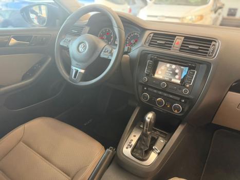VOLKSWAGEN Jetta 2.0 4P COMFORTLINE TIPTRONIC AUTOM�TICO, Foto 13