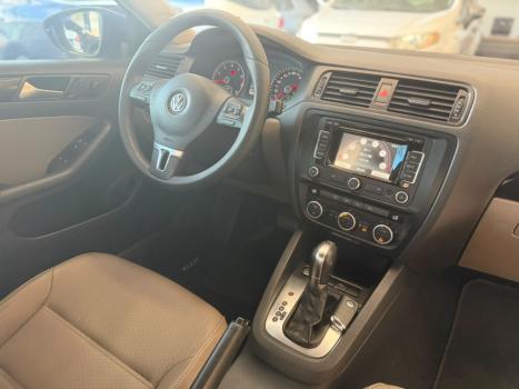 VOLKSWAGEN Jetta 2.0 4P COMFORTLINE TIPTRONIC AUTOM�TICO, Foto 17