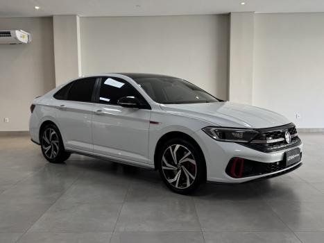 VOLKSWAGEN Jetta 2.0 4P 350 TSI GLI AUTOM�TICO DSG, Foto 2