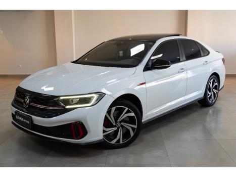 VOLKSWAGEN Jetta 2.0 4P 350 TSI GLI AUTOMÁTICO DSG, Foto 2