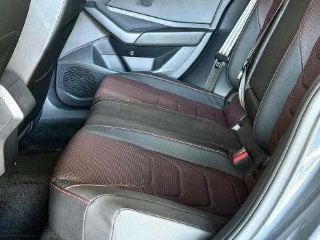 VOLKSWAGEN Jetta 2.0 4P 350 TSI GLI AUTOM�TICO DSG, Foto 19