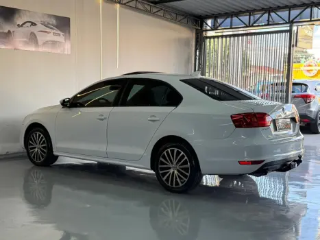 VOLKSWAGEN Jetta 2.0 4P COMFORTLINE TIPTRONIC AUTOM�TICO, Foto 7