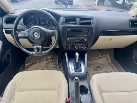 VOLKSWAGEN Jetta 2.0 4P FLEX COMFORTLINE TIPTRONIC AUTOM�TICO, Foto 5