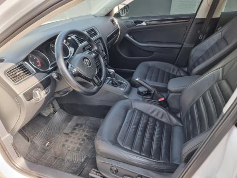 VOLKSWAGEN Jetta 2.0 4P TSI HIGHLINE 211 CV AUTOM�TICO, Foto 10