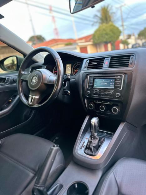 VOLKSWAGEN Jetta 2.0 4P FLEX AUTOM�TICO, Foto 9