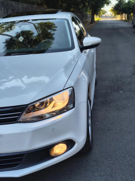 VOLKSWAGEN Jetta 2.0 4P FLEX COMFORTLINE TIPTRONIC AUTOM�TICO, Foto 4