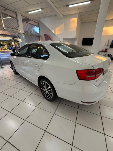 VOLKSWAGEN Jetta 2.0 4P FLEX AUTOM�TICO, Foto 2