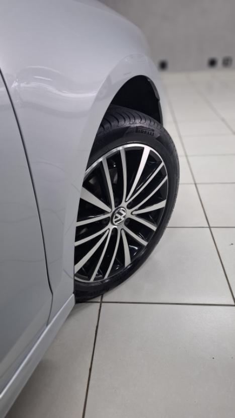 VOLKSWAGEN Jetta 2.0 4P FLEX COMFORTLINE TIPTRONIC AUTOM�TICO, Foto 3