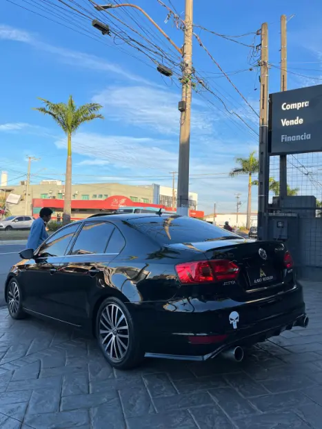 VOLKSWAGEN Jetta 2.0 4P TSI HIGHLINE 200 CV AUTOM�TICO, Foto 2