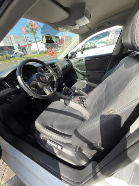 VOLKSWAGEN Jetta 2.0 4P COMFORTLINE FLEX, Foto 9