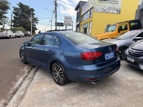 VOLKSWAGEN Jetta 2.0 4P TSI HIGHLINE 211 CV AUTOM�TICO, Foto 14