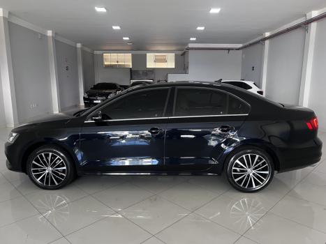 VOLKSWAGEN Jetta 2.0 4P TSI HIGHLINE 211 CV AUTOM�TICO, Foto 4