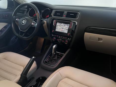 VOLKSWAGEN Jetta 2.0 4P TSI HIGHLINE 211 CV AUTOM�TICO, Foto 7